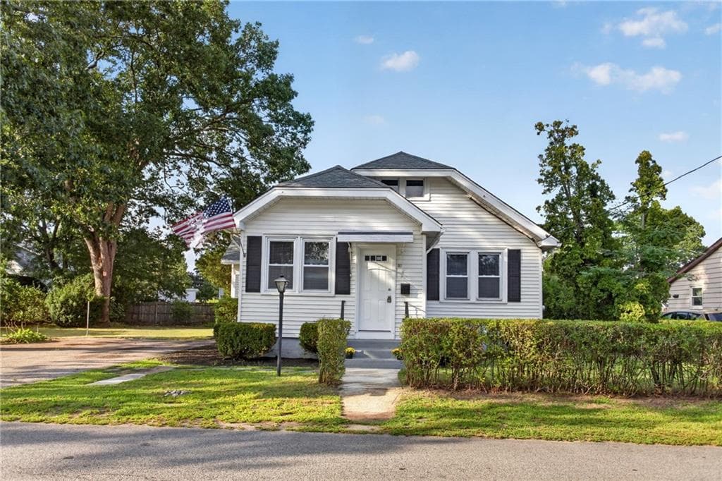 37 Lincoln Avenue photo 2