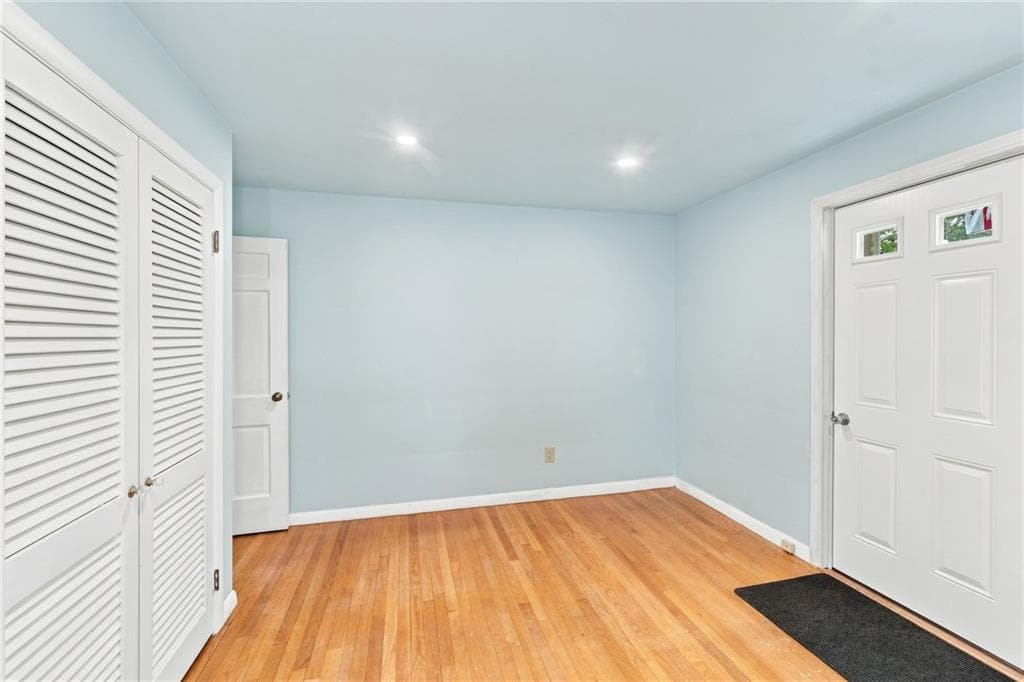 74 Isabella Avenue photo 10