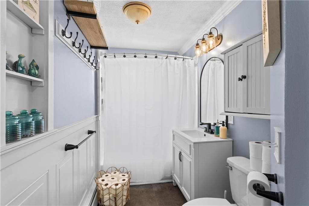 551 Pond Street photo 23