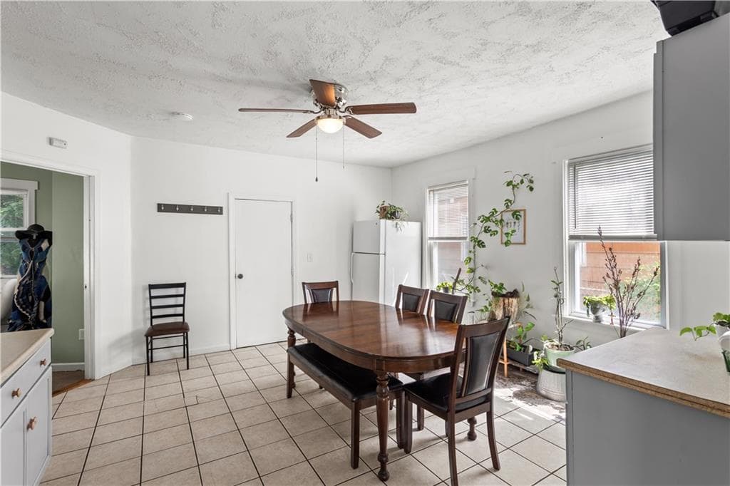 551 Pond Street photo 7