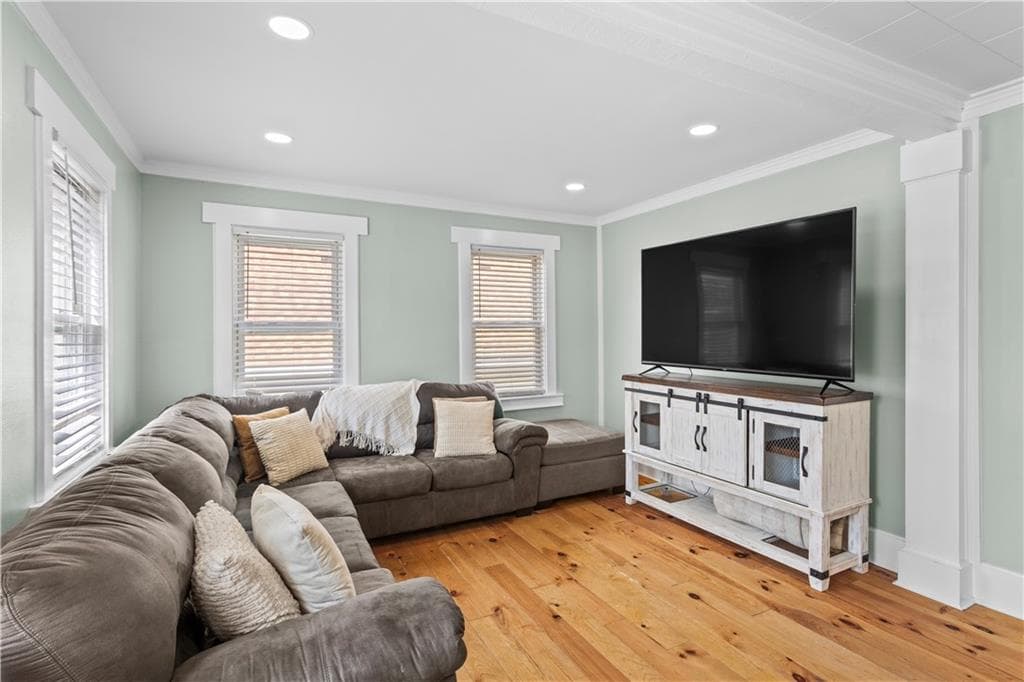551 Pond Street photo 25