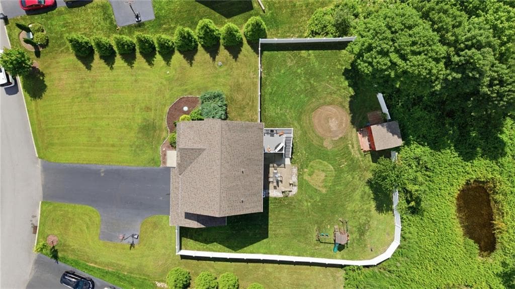 Single Family Residence at 75 Crystal View Drive, Burrillville, photo 5 of 50