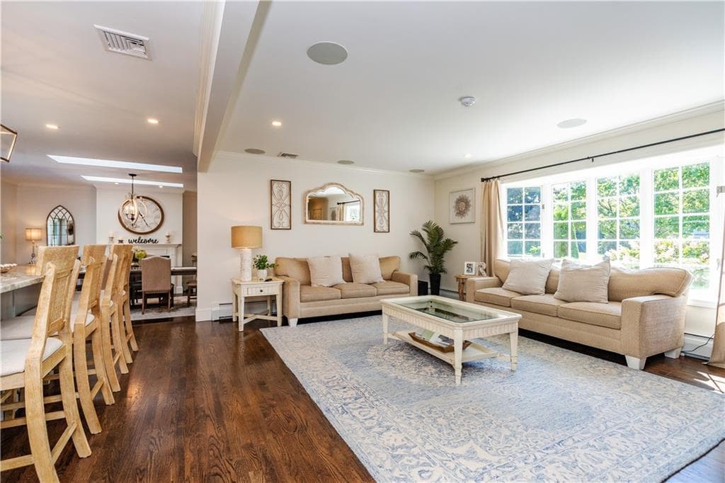5 Hilton Drive photo 15