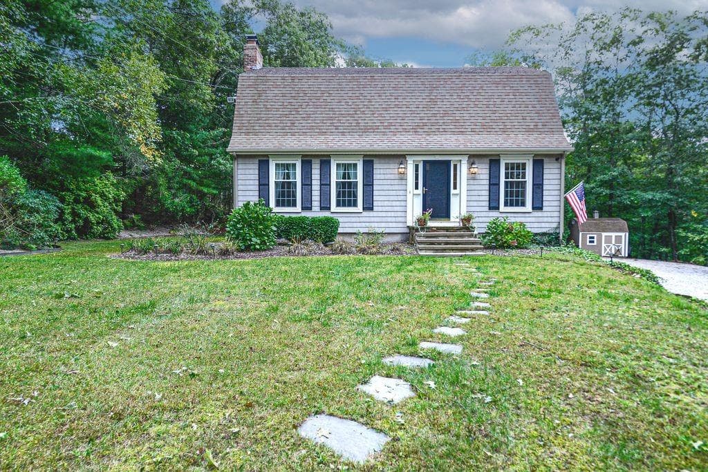 Single Family Residence at 132 Sheffield Hill Road, Exeter, photo 37 of 41