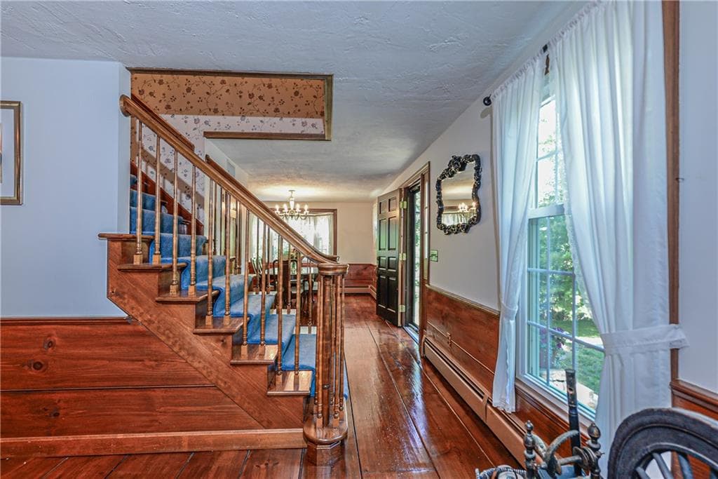 Single Family Residence at 132 Sheffield Hill Road, Exeter, photo 25 of 28