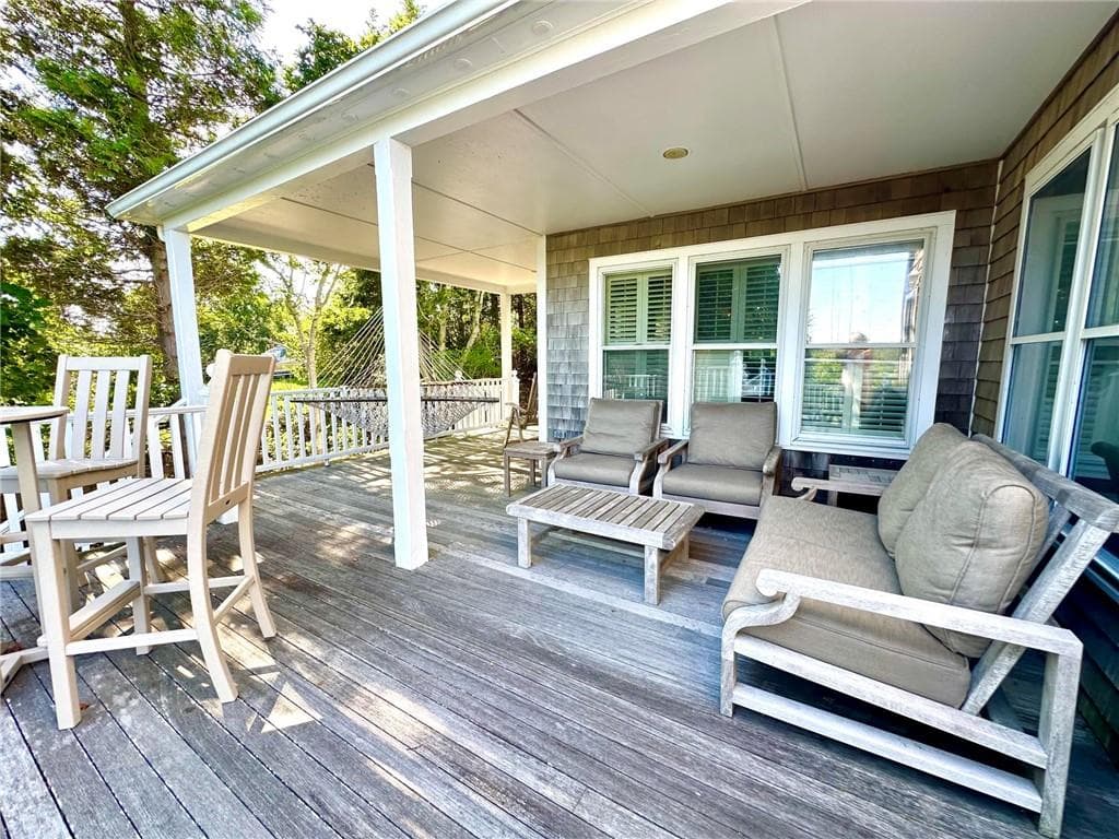 1207 West Side Road photo 7