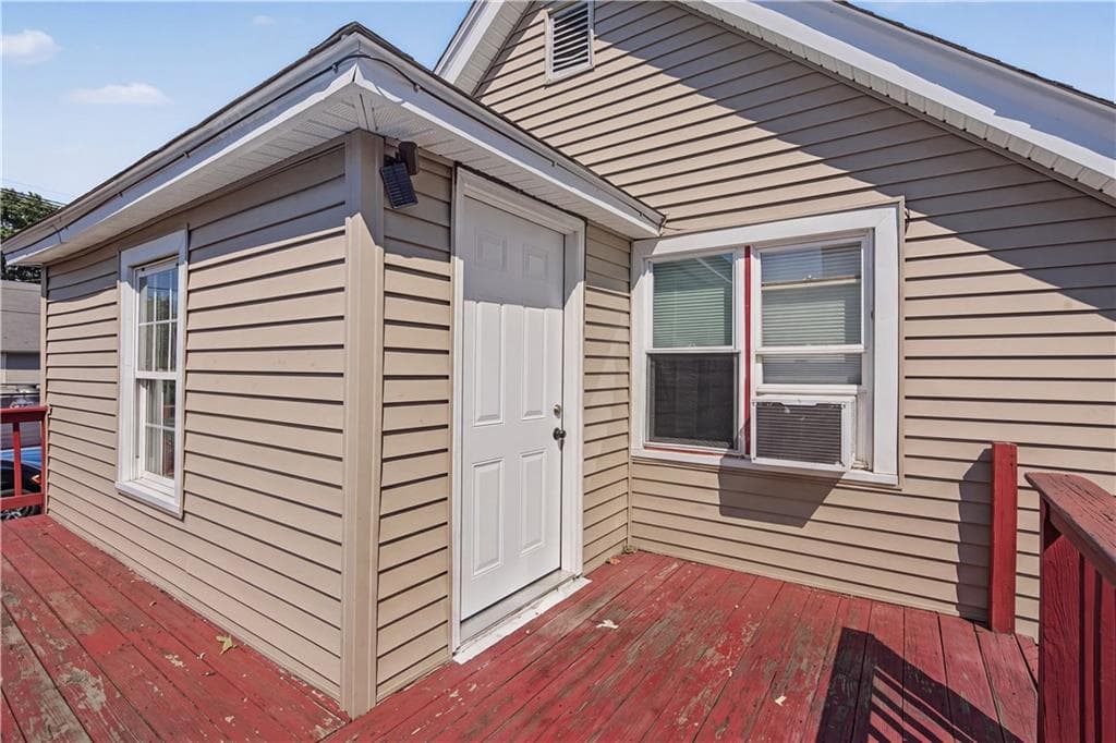 448 Public Street photo 5