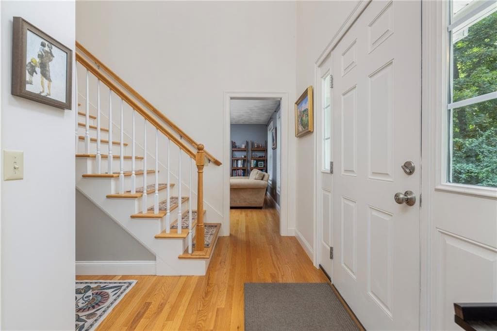 321 River Road photo 3