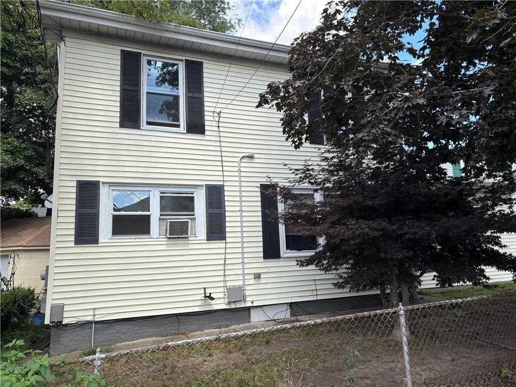 220 Dunnell Avenue photo 3