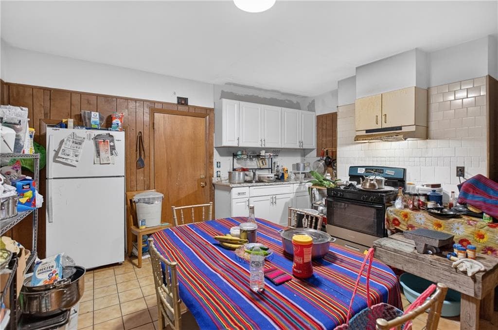32 Almy Street photo 13