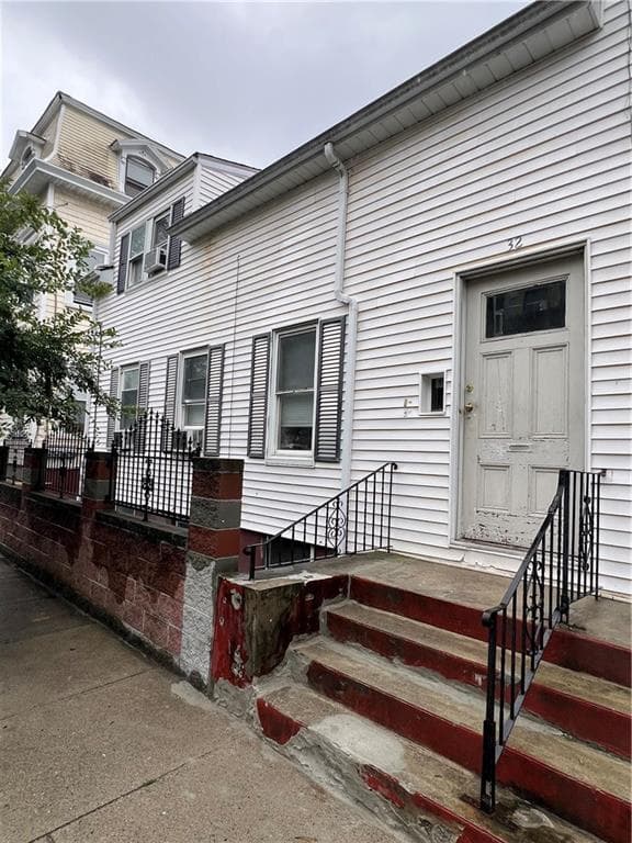 32 Almy Street photo 3