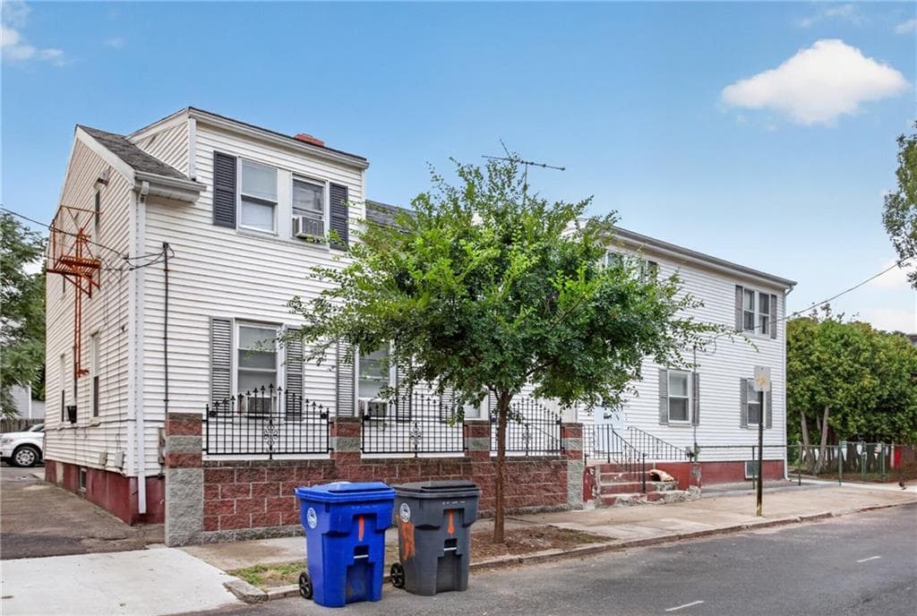 32 Almy Street photo 4