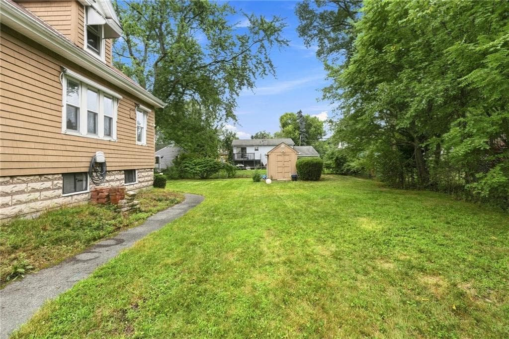 16 Beechcrest Street photo 20