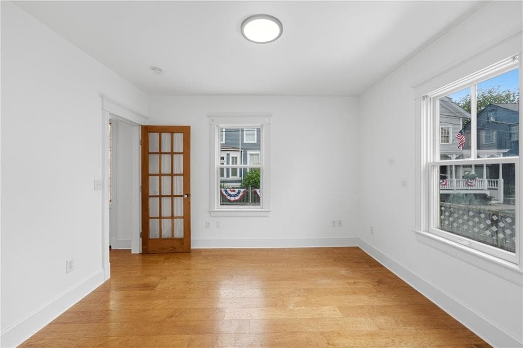 21 Elm Street photo 10