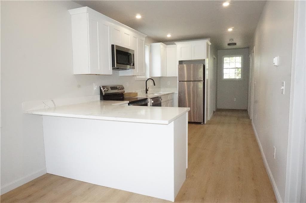 13 Benton Street photo 6