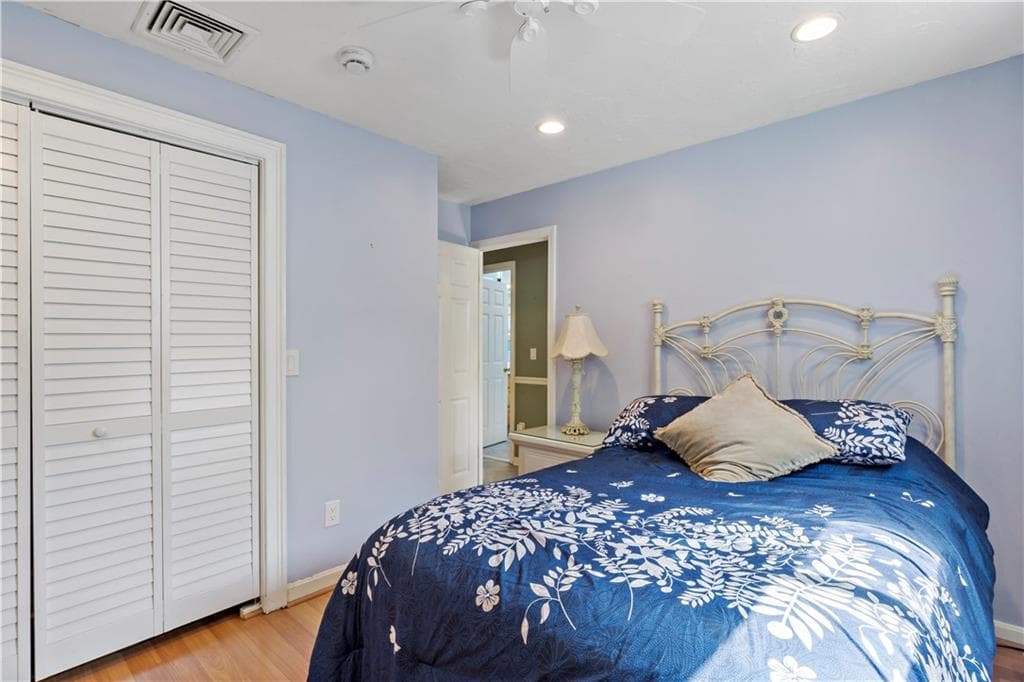 Single Family Residence at 15 Mollusk Drive, North Kingstown, photo 14 of 33