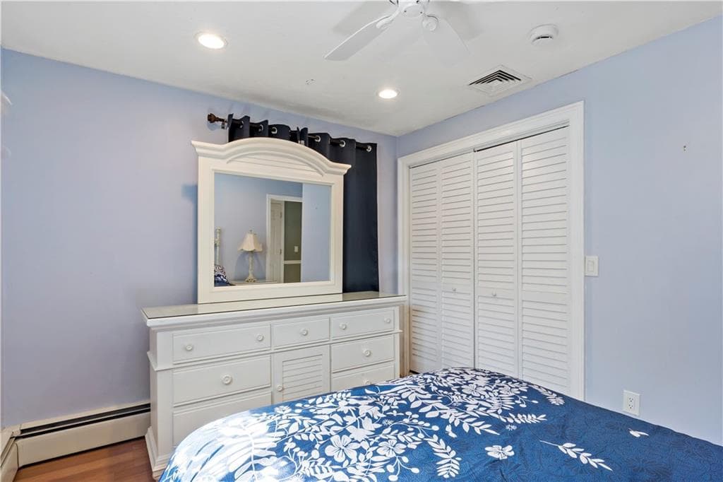 Single Family Residence at 15 Mollusk Drive, North Kingstown, photo 15 of 33