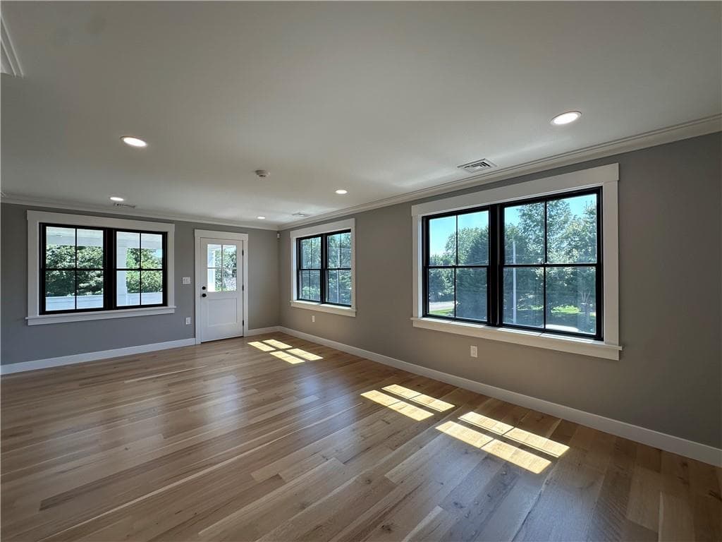 15 Cornelius Drive photo 14