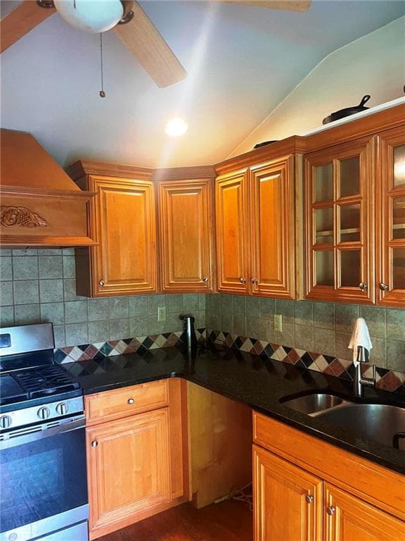 Single Family Residence at 139 Jenks Avenue, Central Falls, photo 9 of 22