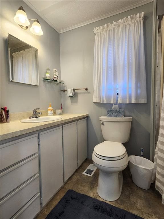 158 Holiday Court photo 23
