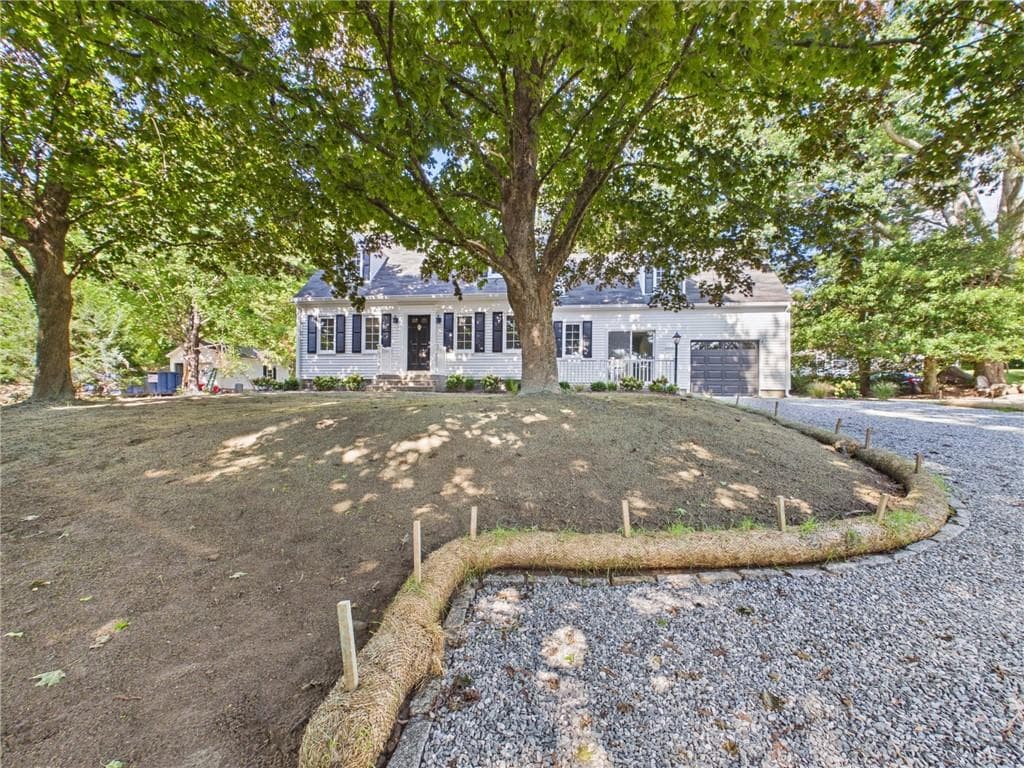 229 Hunt Avenue photo 2