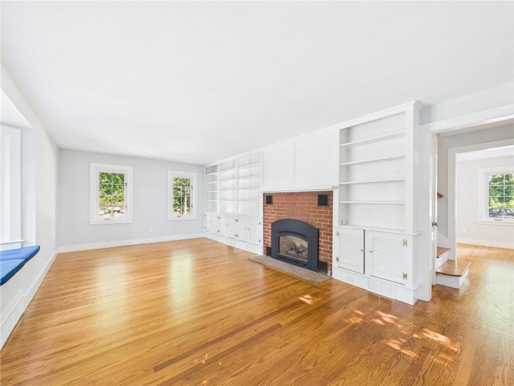 229 Hunt Avenue photo 8