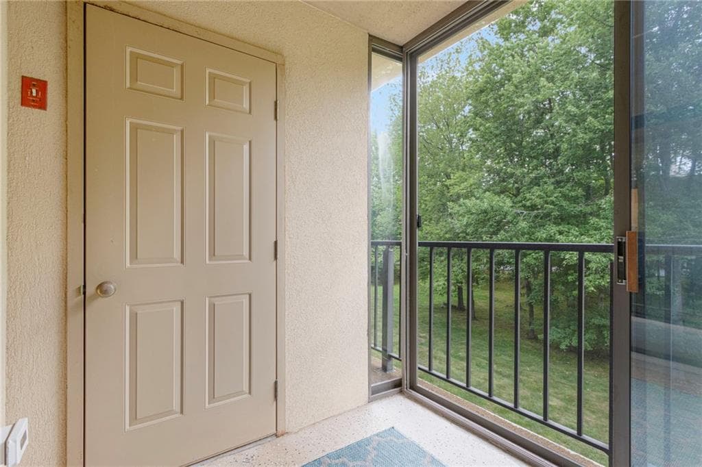 650 East Greenwich Avenue UNIT 3-308 photo 22