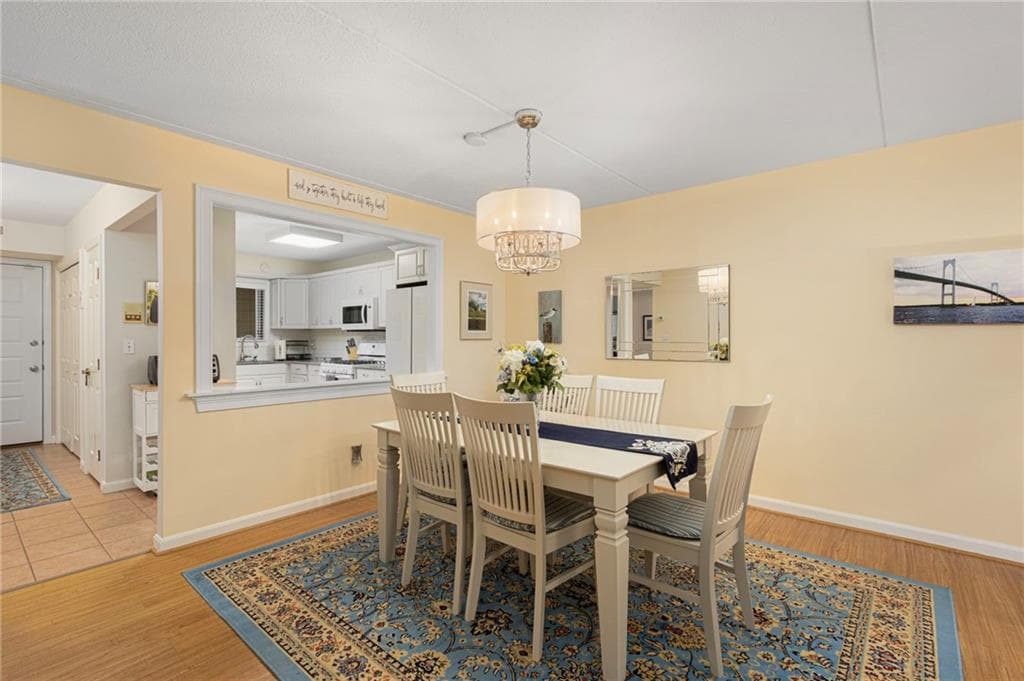 650 East Greenwich Avenue UNIT 3-308 photo 9