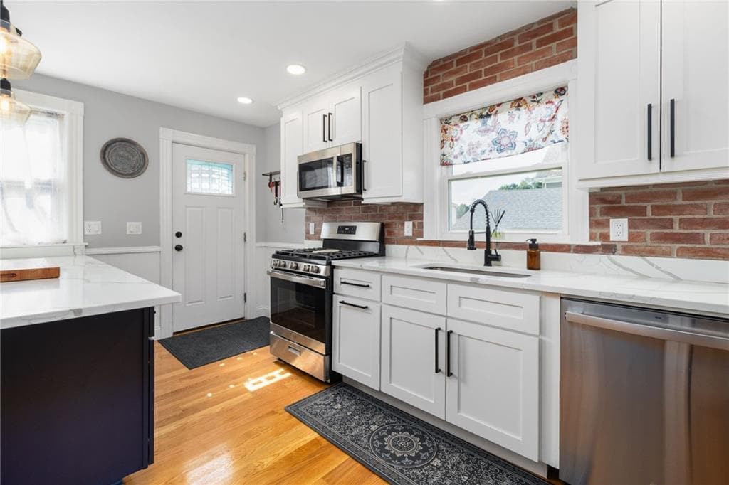 138 Burgess Avenue photo 12