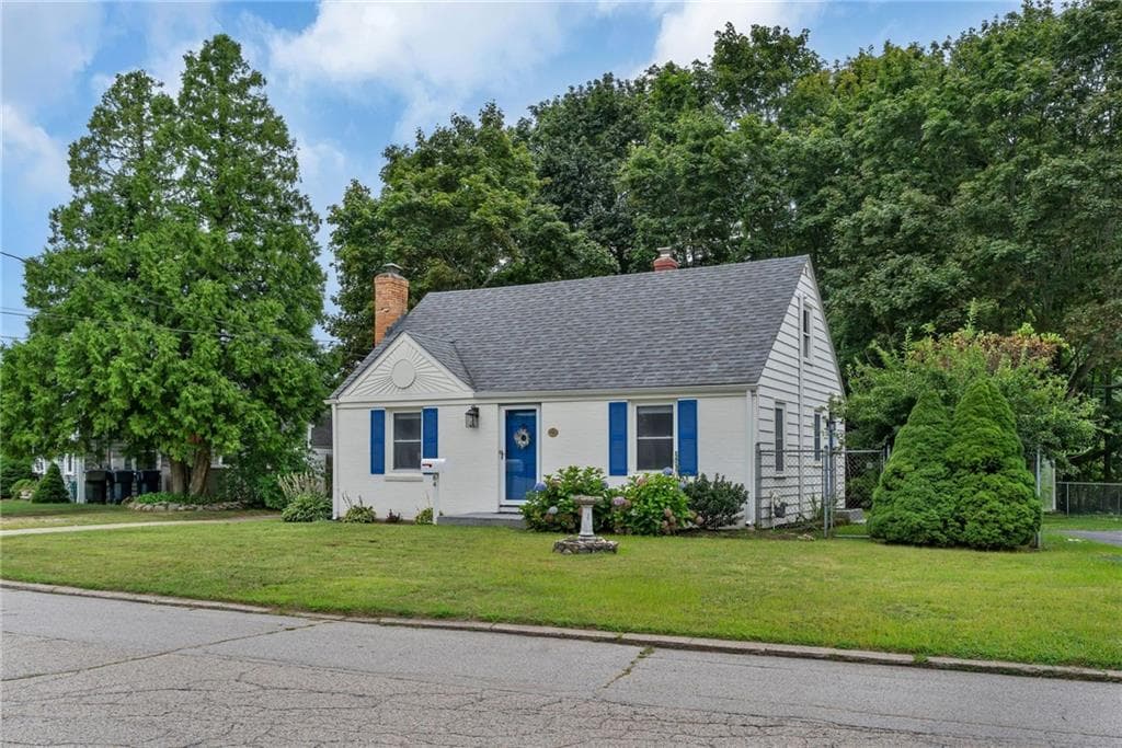 64 King Phillip Drive photo 2