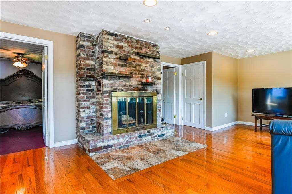 103 Lake Drive photo 17