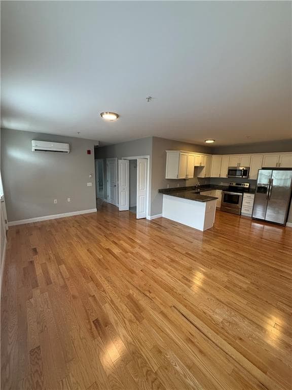 1535 Atwood Avenue UNIT 104 photo 6