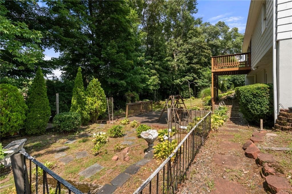 63 Pine Crest Drive photo 42
