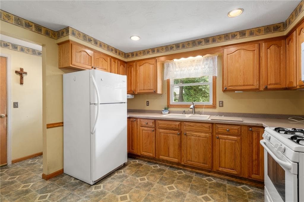 63 Pine Crest Drive photo 15