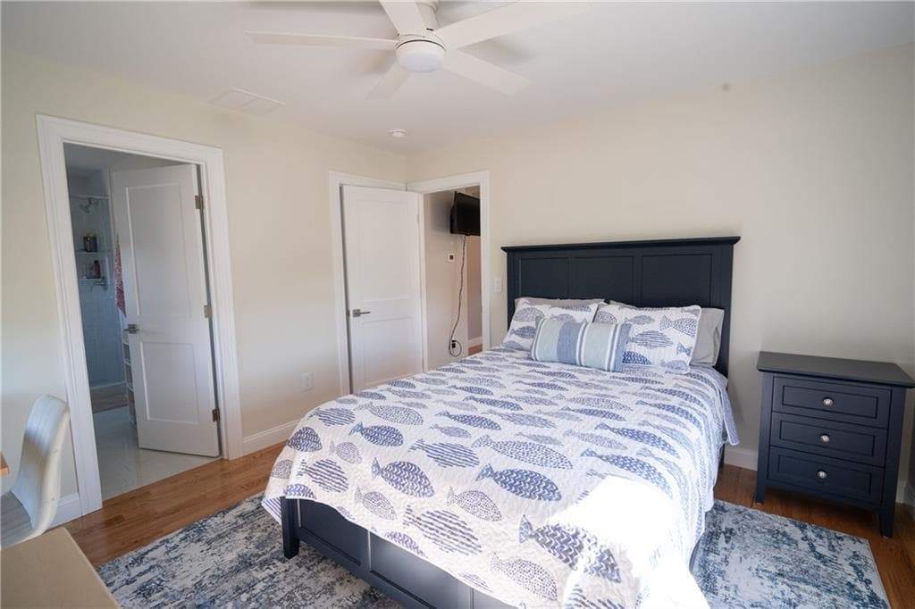 Single Family Residence at 153 Revolution Way, Middletown, photo 8 of 11