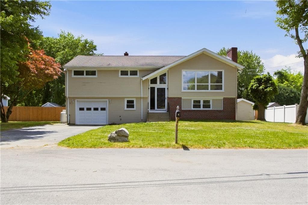 5 Baldwin Drive photo 2