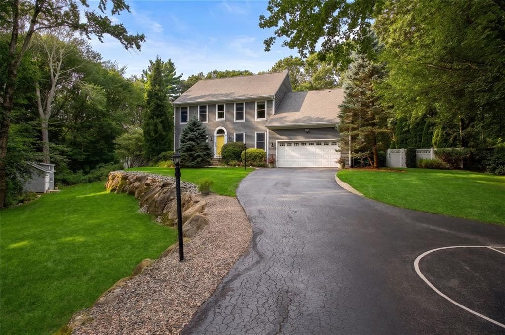 205 Holly Hills Lane