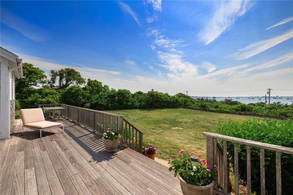1152 Champlin Road photo 6