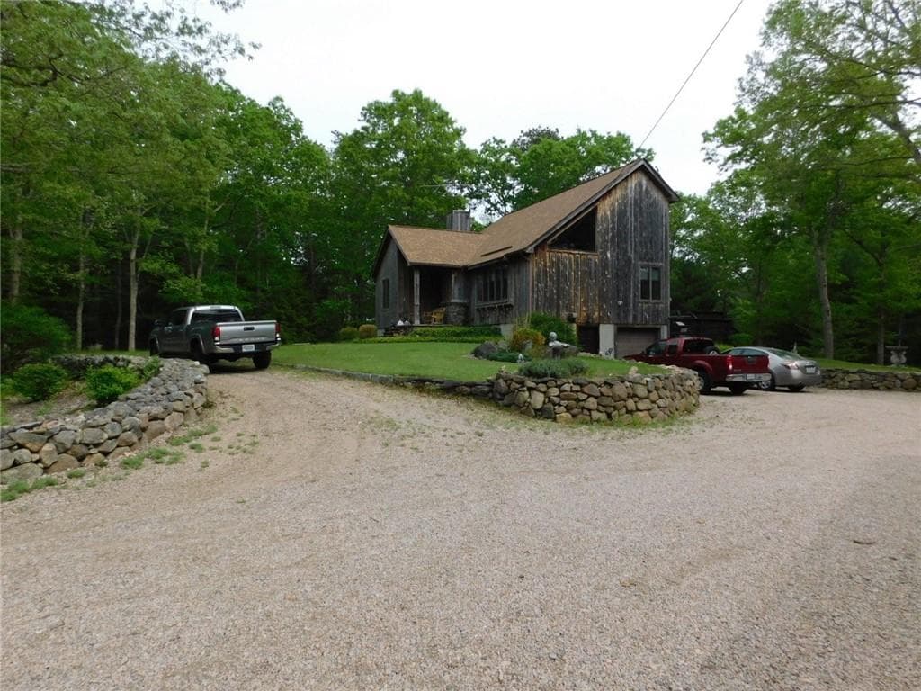 Single Family Residence at 20 SMALL POX Trail, Richmond, photo 2 of 46