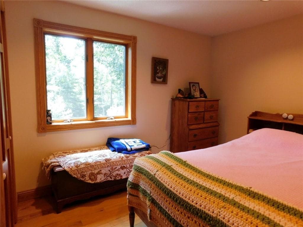 Single Family Residence at 20 SMALL POX Trail, Richmond, photo 16 of 46
