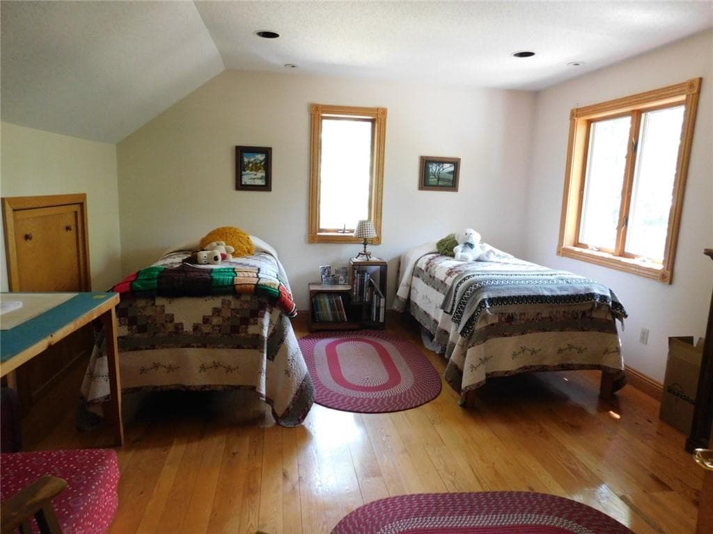 Single Family Residence at 20 SMALL POX Trail, Richmond, photo 15 of 46