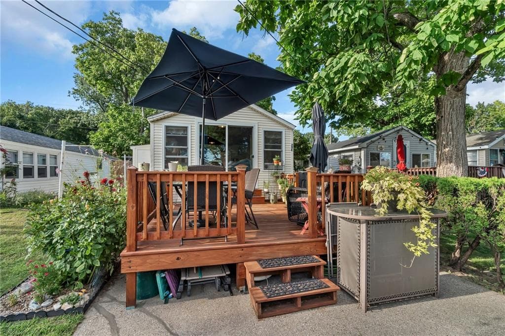 29 E Andrew Comstock Road