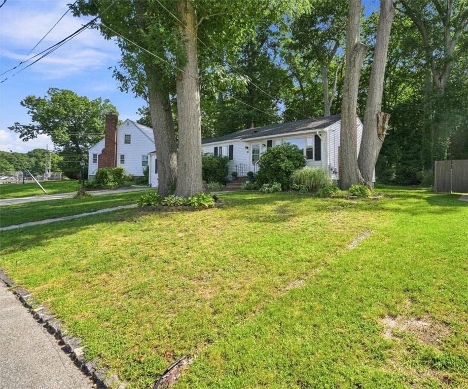 14 Woodhill Drive photo 36