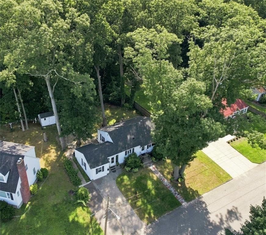 14 Woodhill Drive photo 29
