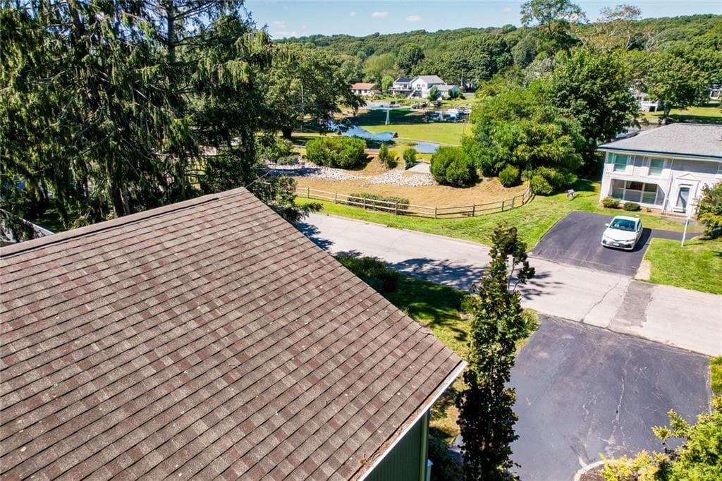 Single Family Residence at 85 North River Drive, Narragansett, photo 5 of 32