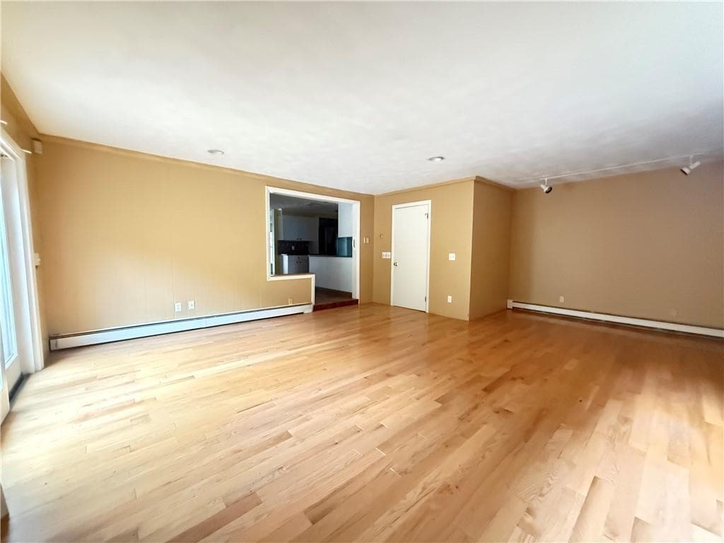 243 Deerfield Road photo 5