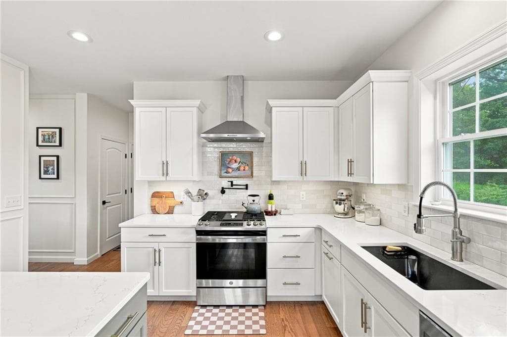49 Regina Drive photo 5