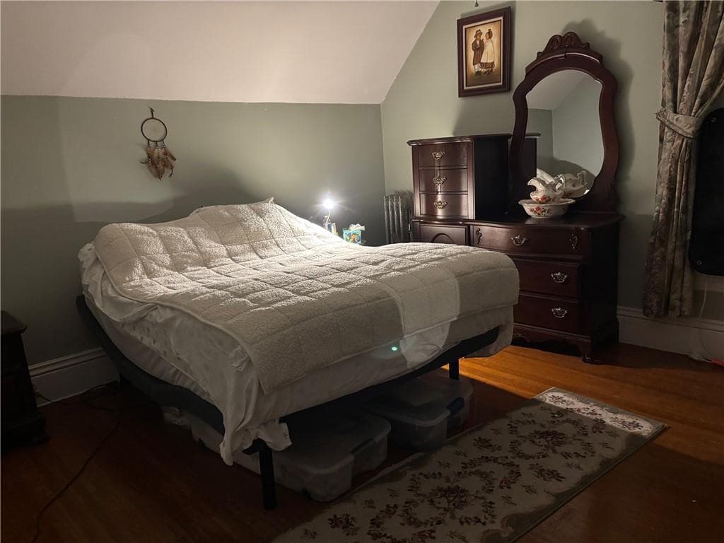 74 Maple Street photo 12