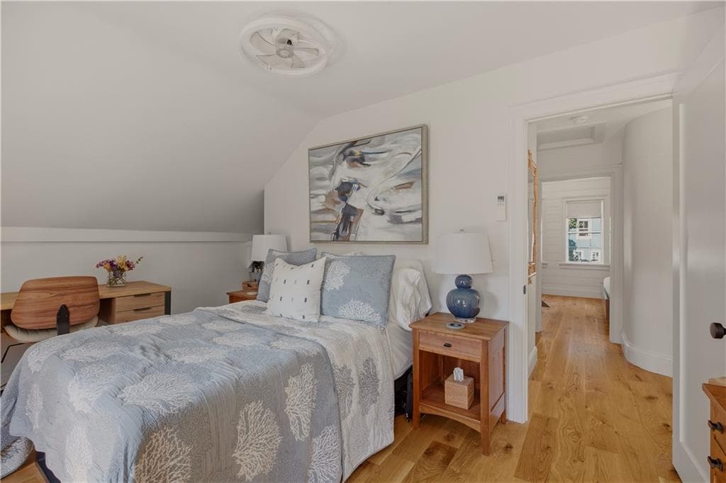 Single Family Residence at 14 Barney Street, Newport, photo 20 of 40
