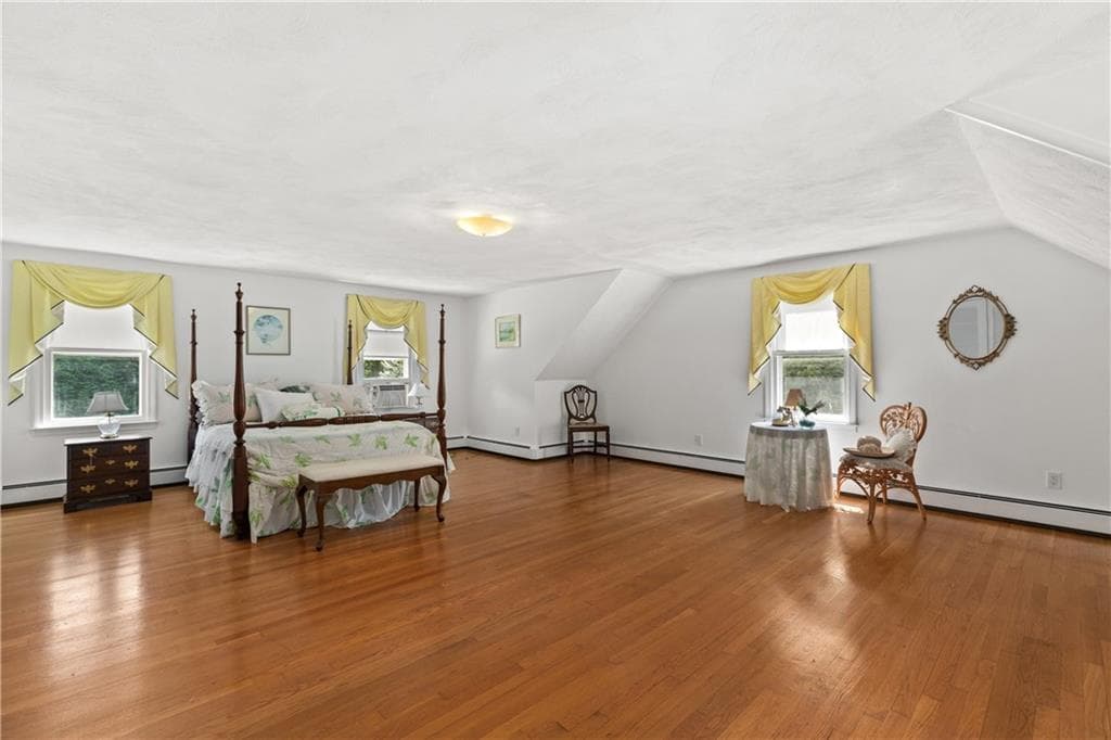 Single Family Residence at 46 Middle Road, East Greenwich, photo 21 of 46